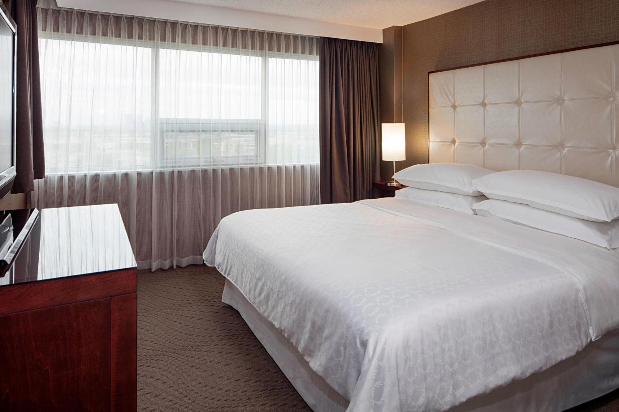 Sheraton Cavalier Calgary Hotel Exteriér fotografie